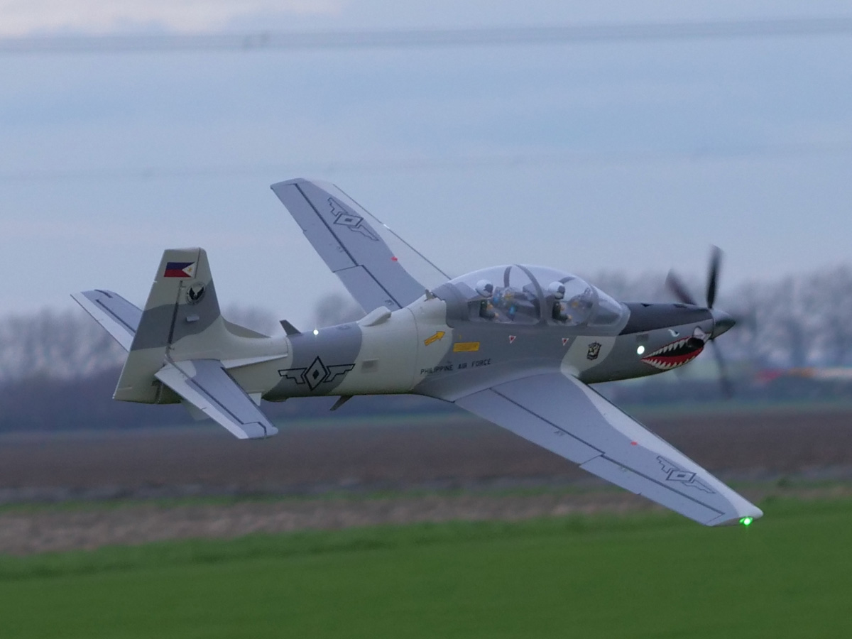 AVIOS SUPER TUCANO